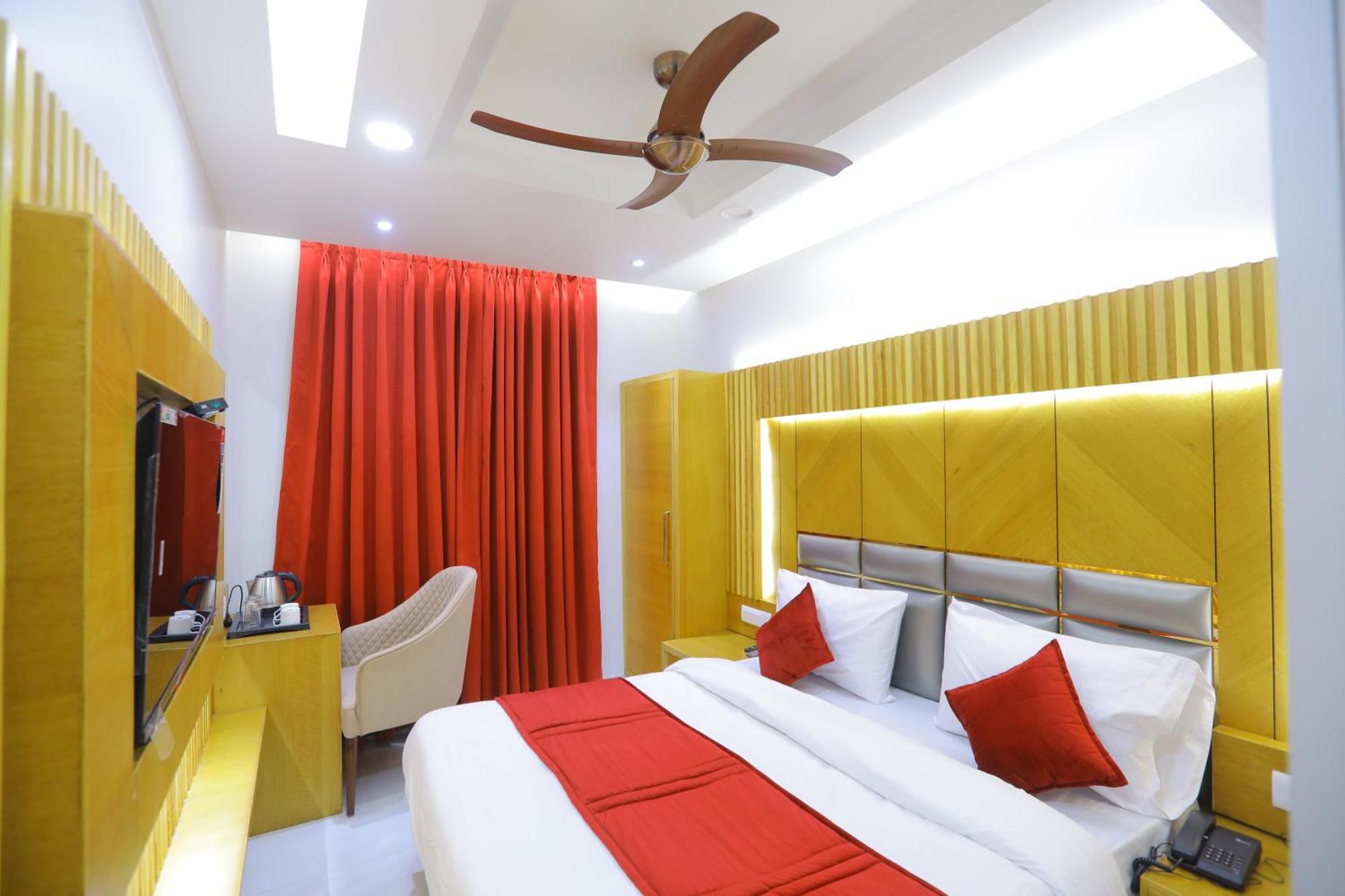 Hotel Glitz - Walk In From New Delhi Railway Station エクステリア 写真