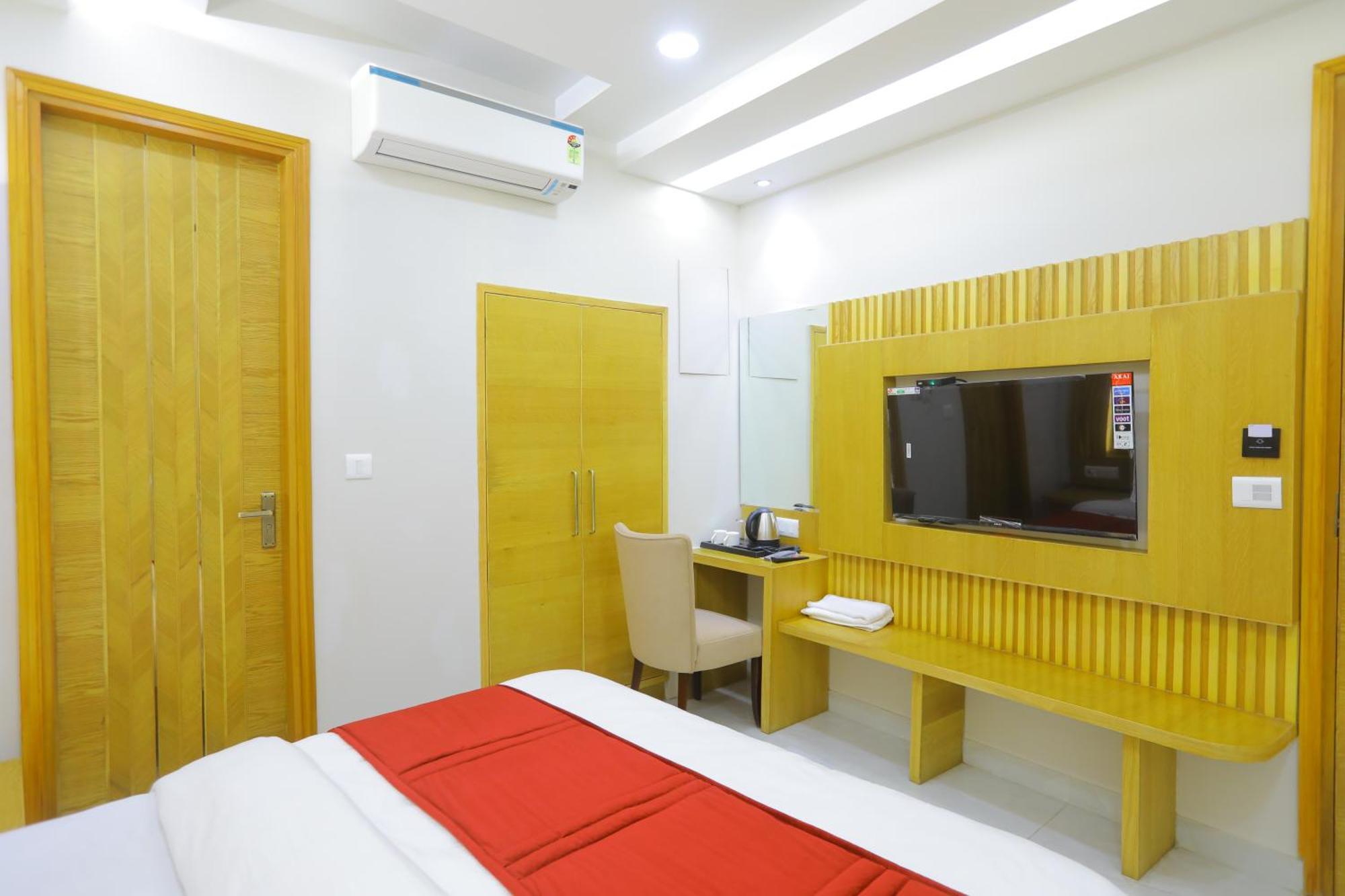 Hotel Glitz - Walk In From New Delhi Railway Station エクステリア 写真