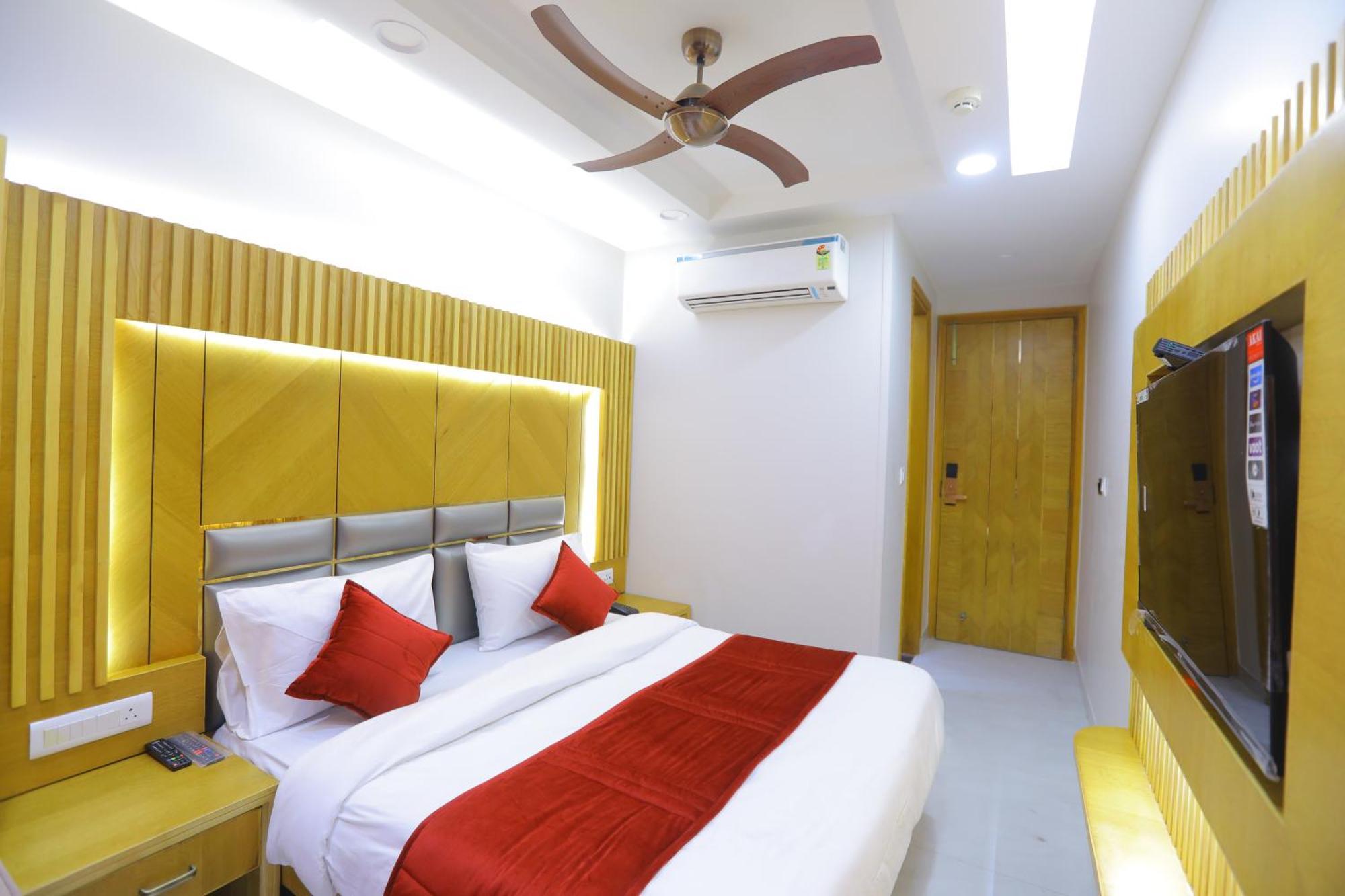 Hotel Glitz - Walk In From New Delhi Railway Station エクステリア 写真