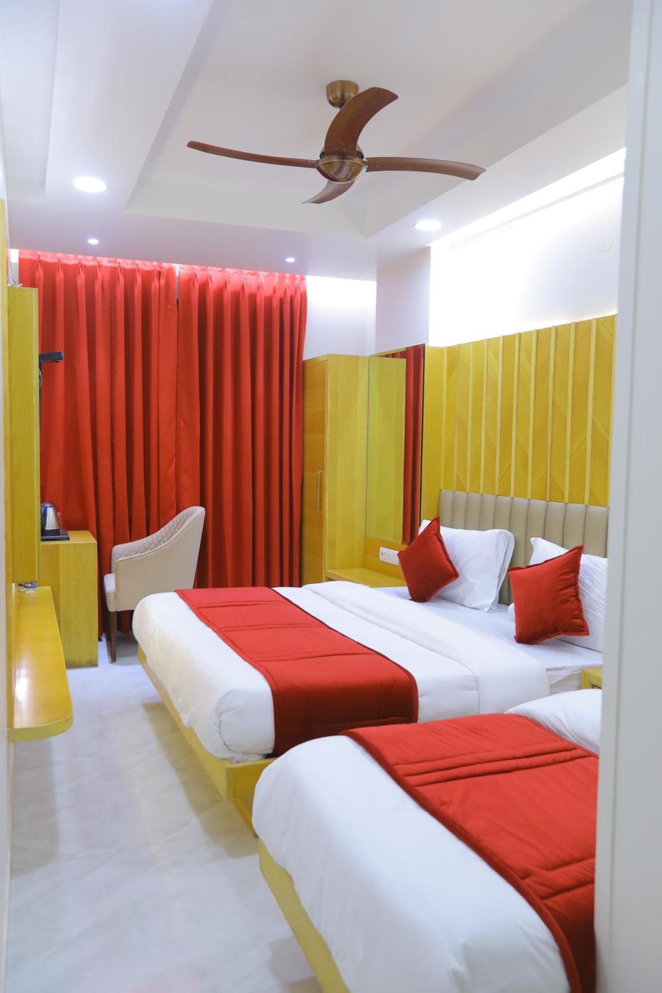 Hotel Glitz - Walk In From New Delhi Railway Station エクステリア 写真