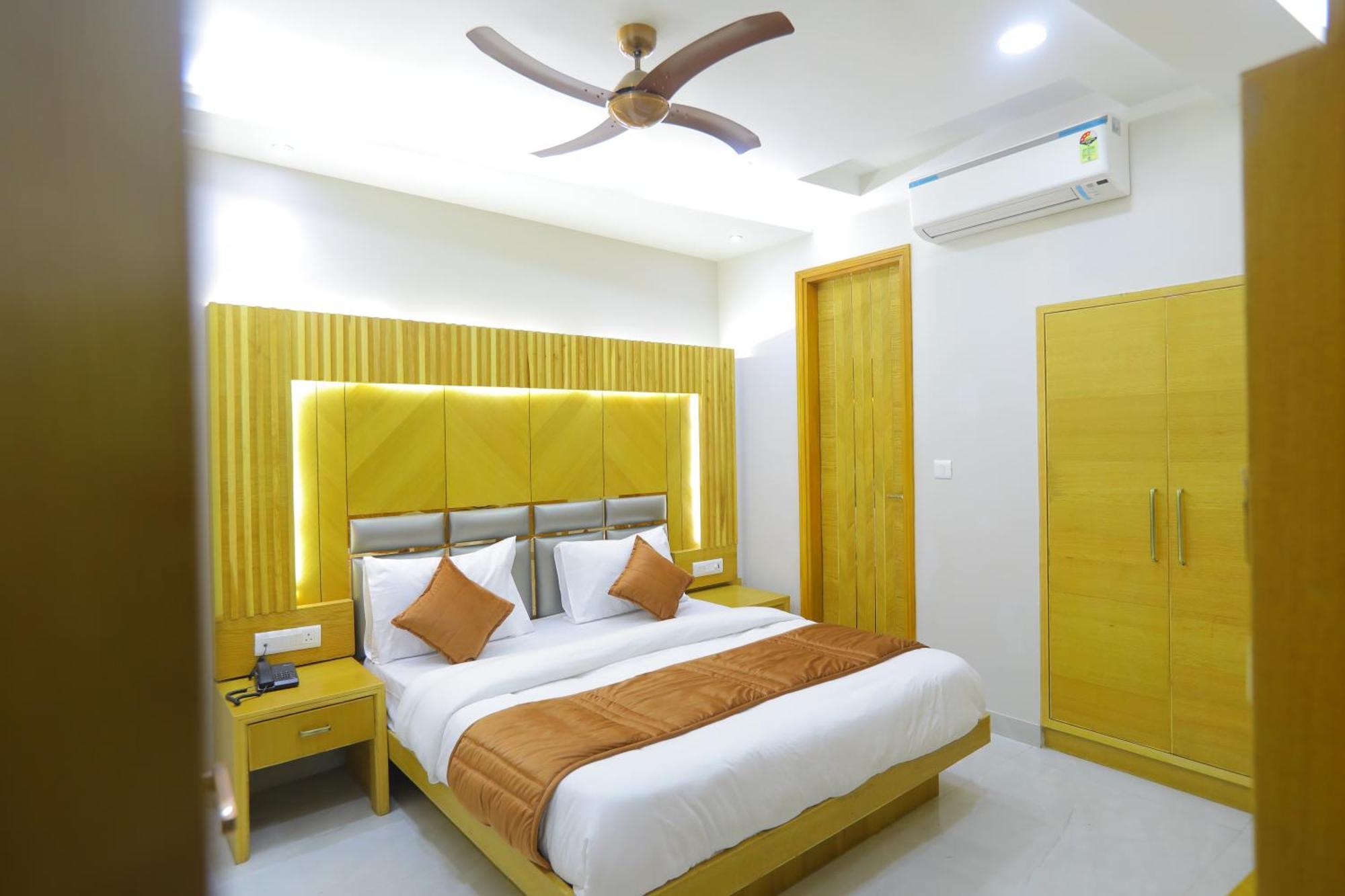 Hotel Glitz - Walk In From New Delhi Railway Station エクステリア 写真