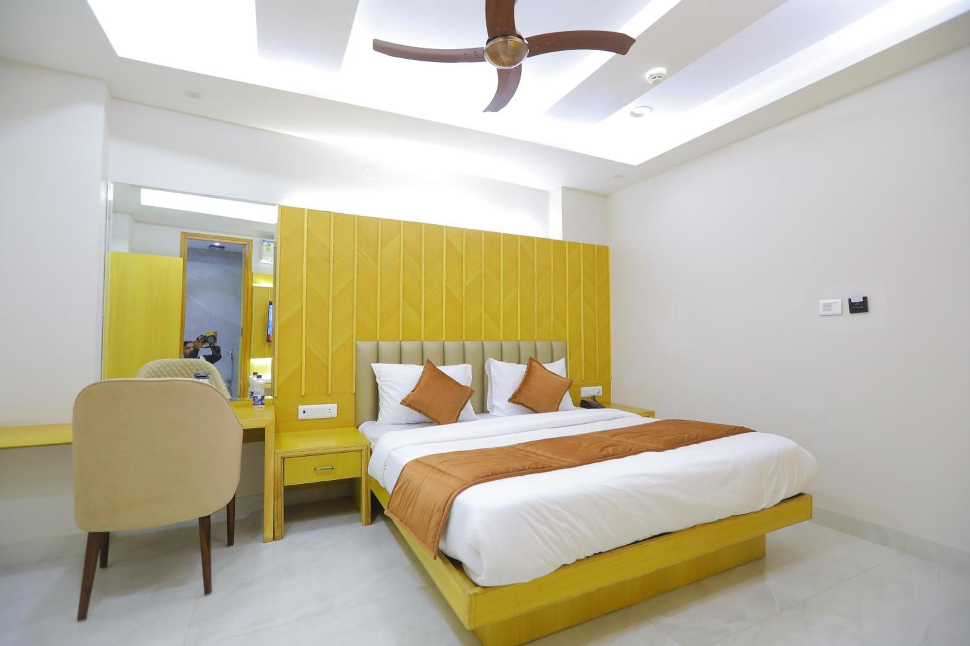 Hotel Glitz - Walk In From New Delhi Railway Station エクステリア 写真